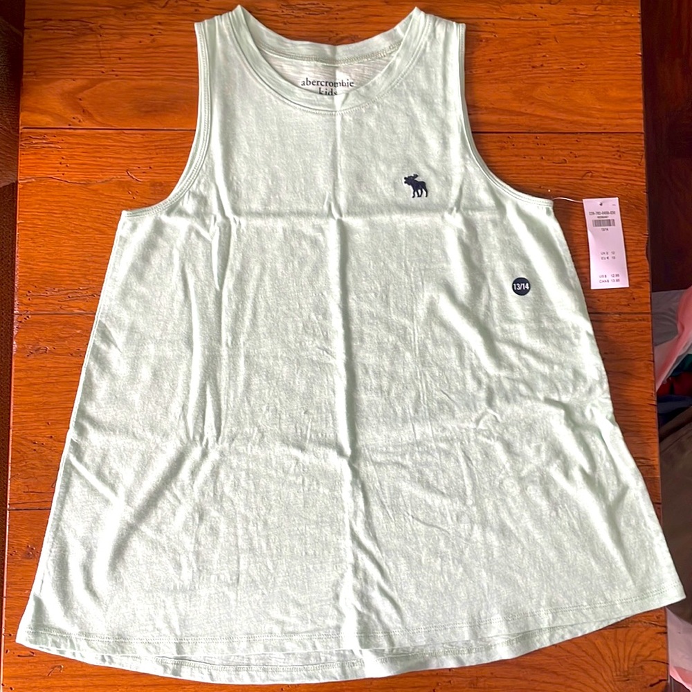 🌸 NWT Abercrombie Kids Mint tank top.